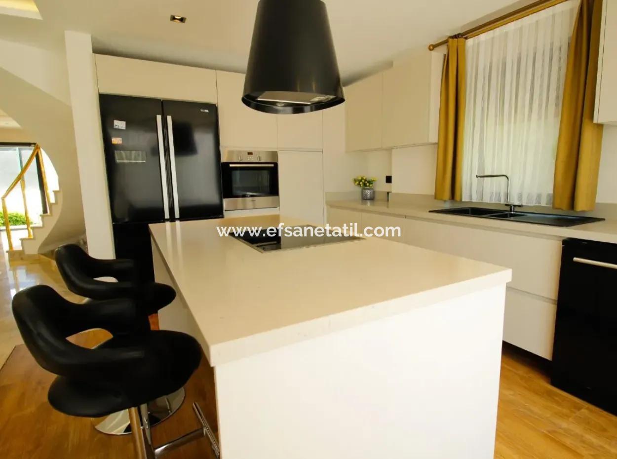 Freistehende Luxusvilla Mit 5 1 Pool Auf 770 M² Grundstück In Dalyan, Mugla Ortaca Zu Verkaufen