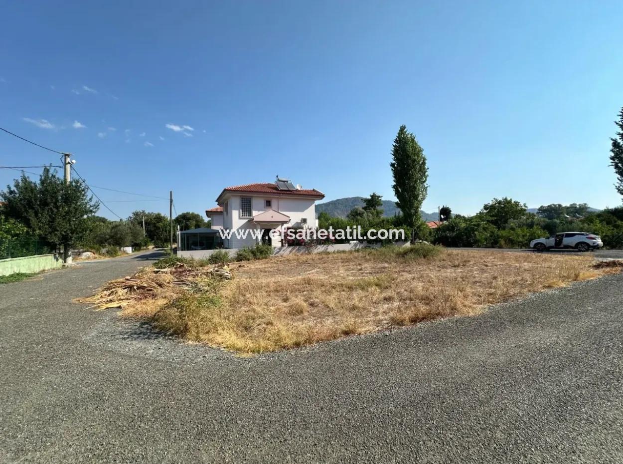 504 M2 Eckgrundstück Mit 250 M2 Baugenehmigung Zum Verkauf In Dalyan Okçular