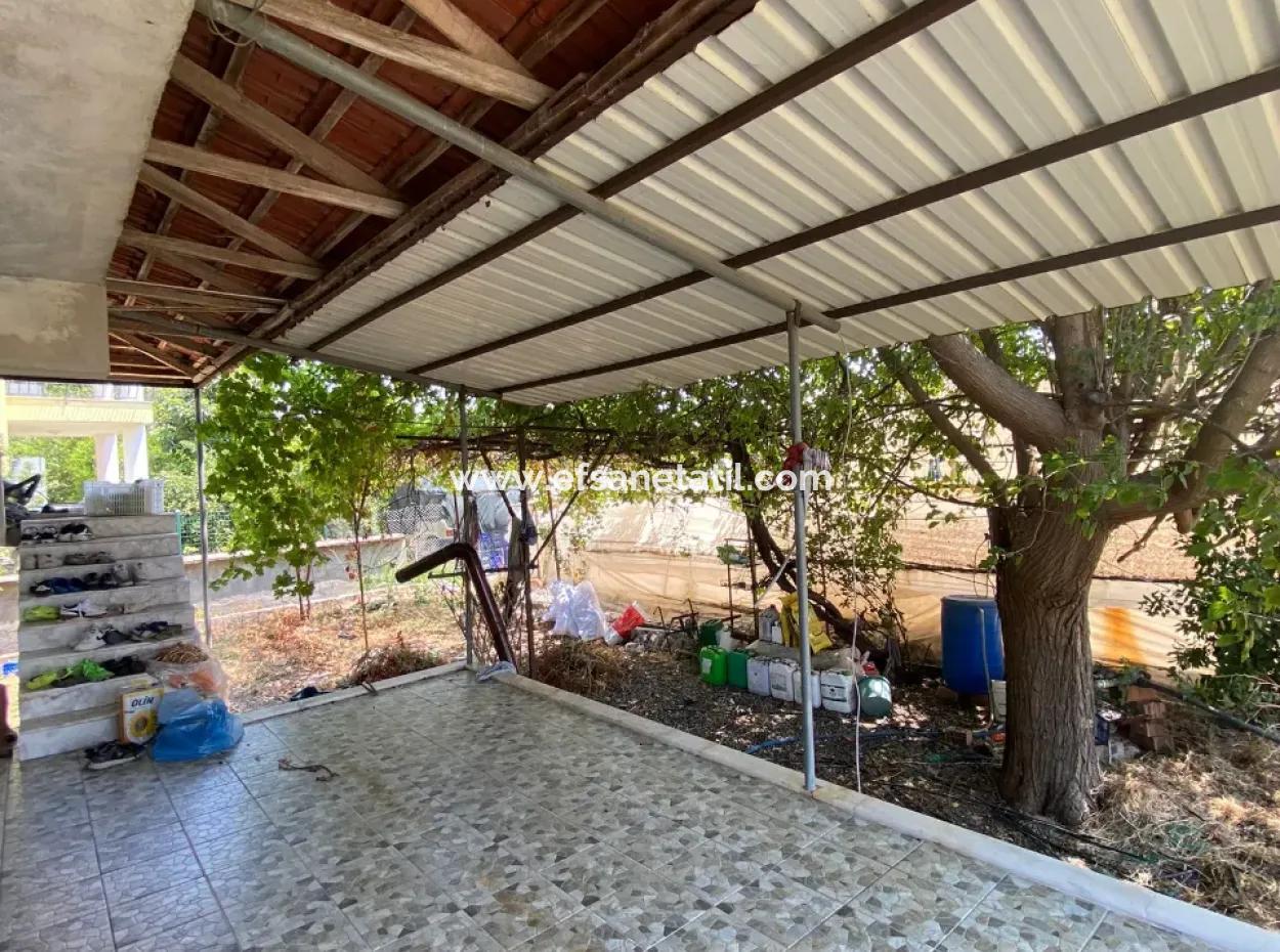 Einfamilienhaus Und Gewächshaus Zum Verkauf Auf Einem 5200 M2 Großen Feld In Ortaca Eskiköy