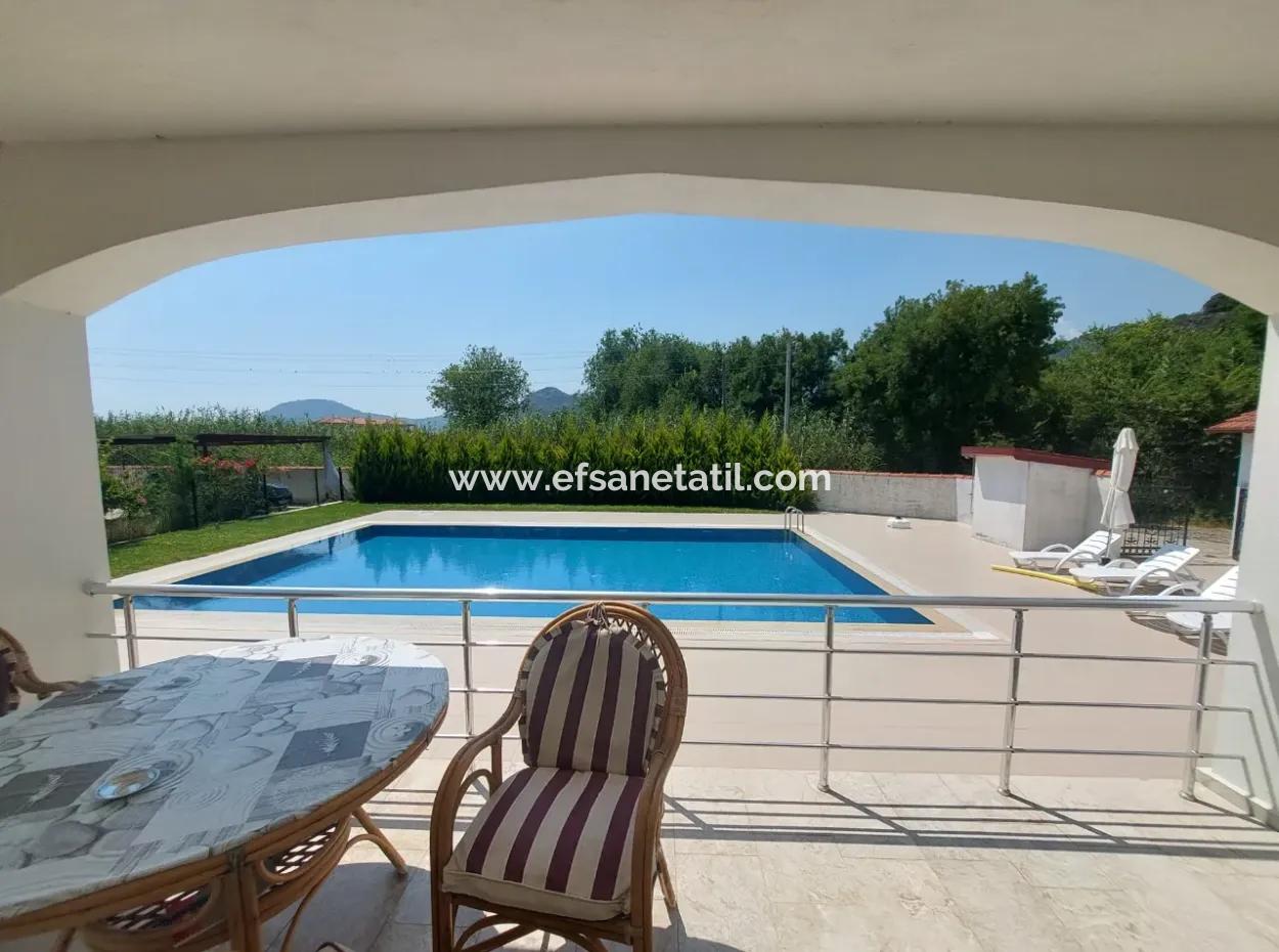 Luxus-Triplex Mit Swimmingpool Im 7 500 M2 Großen Granatapfelgarten In Mugla Dalyan