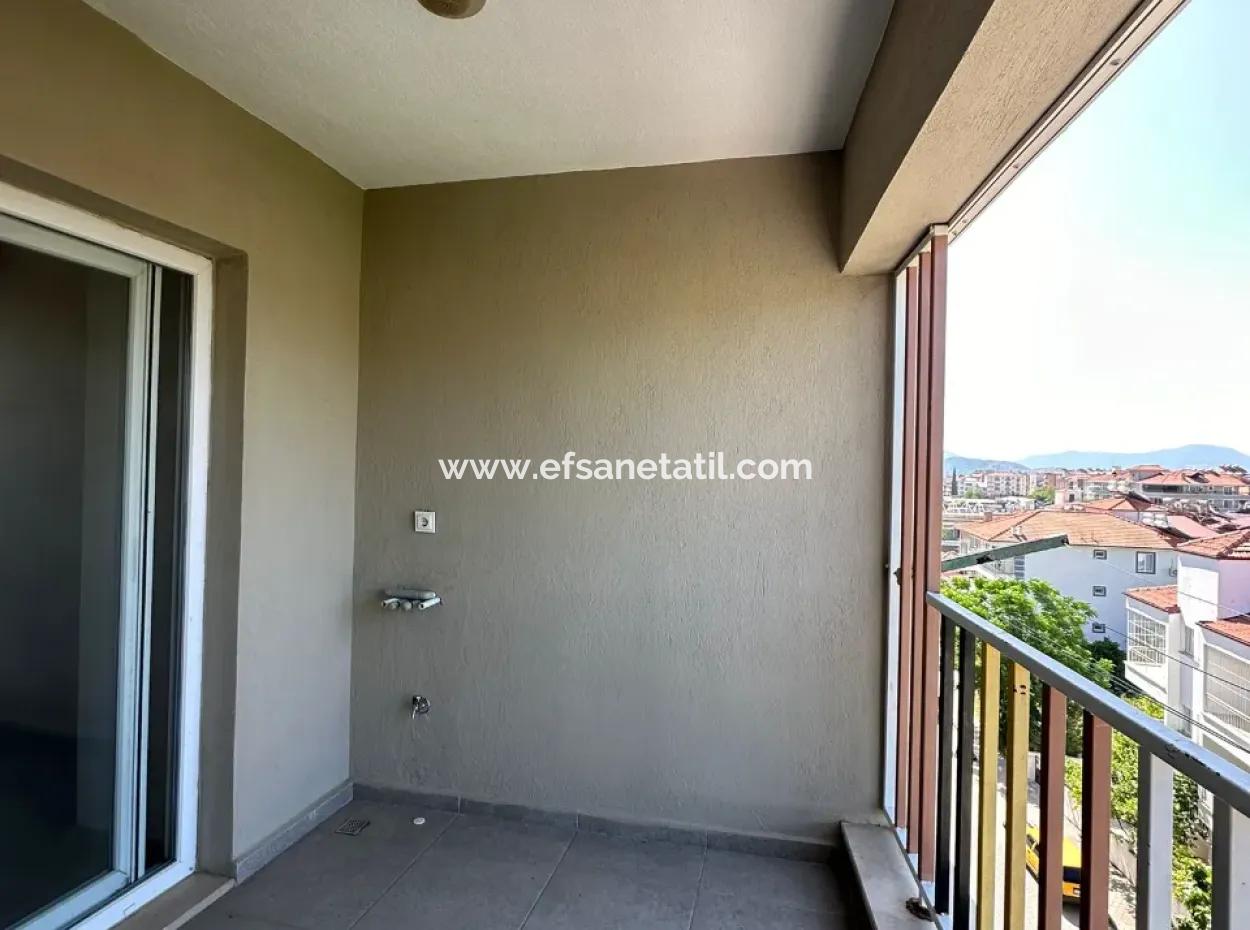 Zu Verkaufen 3 1 110 M2 Wohnung Im Zentrum Von Ortaca.