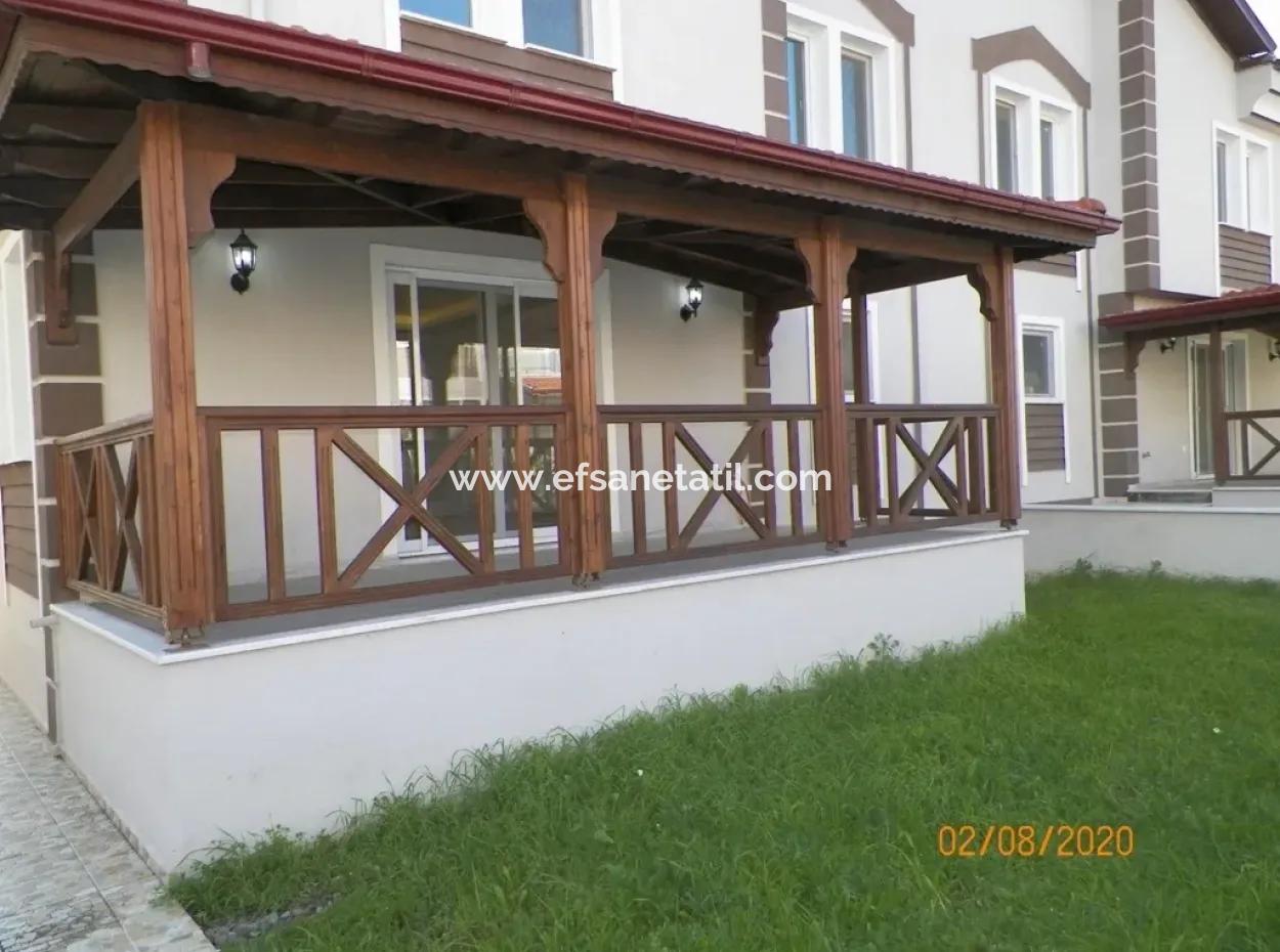 Luxus-Duplex Zum Verkauf In Köyceğiz Null