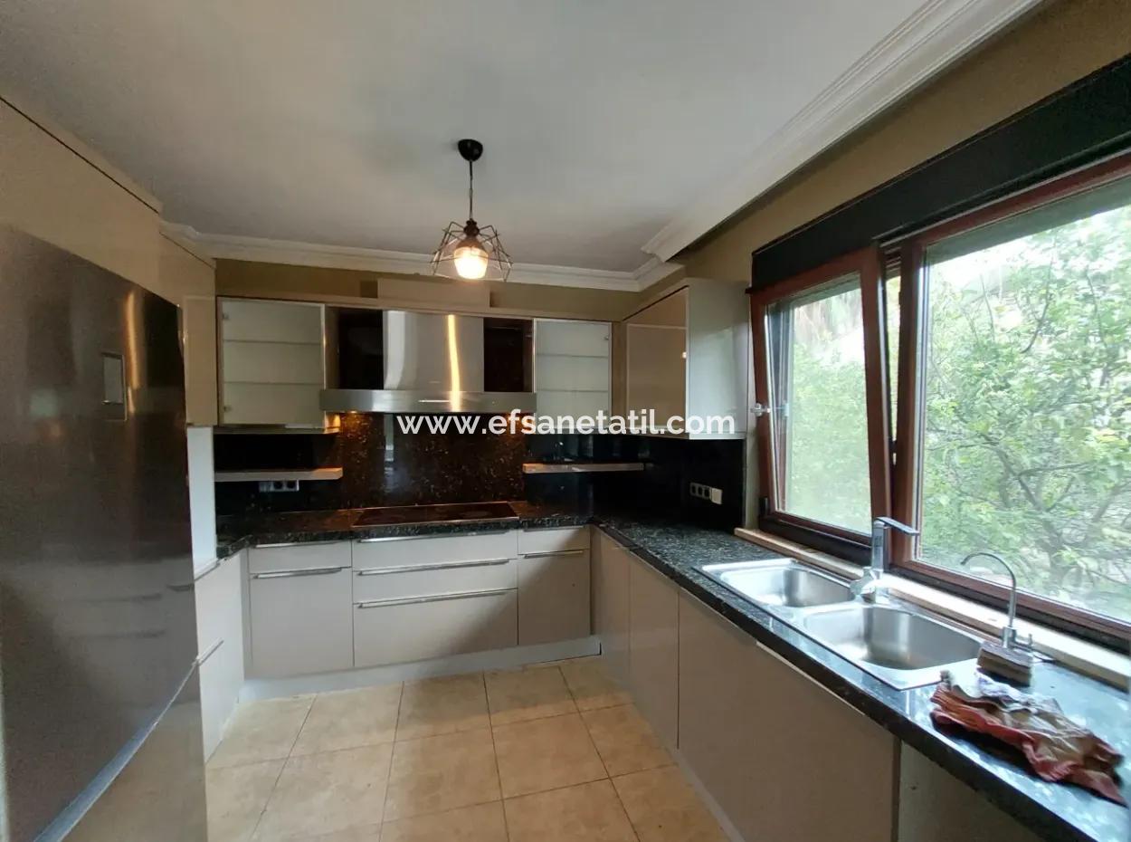 Häuser Auf 3.500 M² Land, Geeignet Für Touristische Investitionen In Muğla Dalyan Zum Verkauf