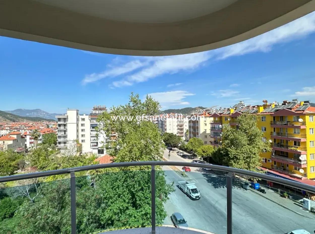 3 1 Luxus Boulevard Front Wohnung In Residenz Zu Verkaufen