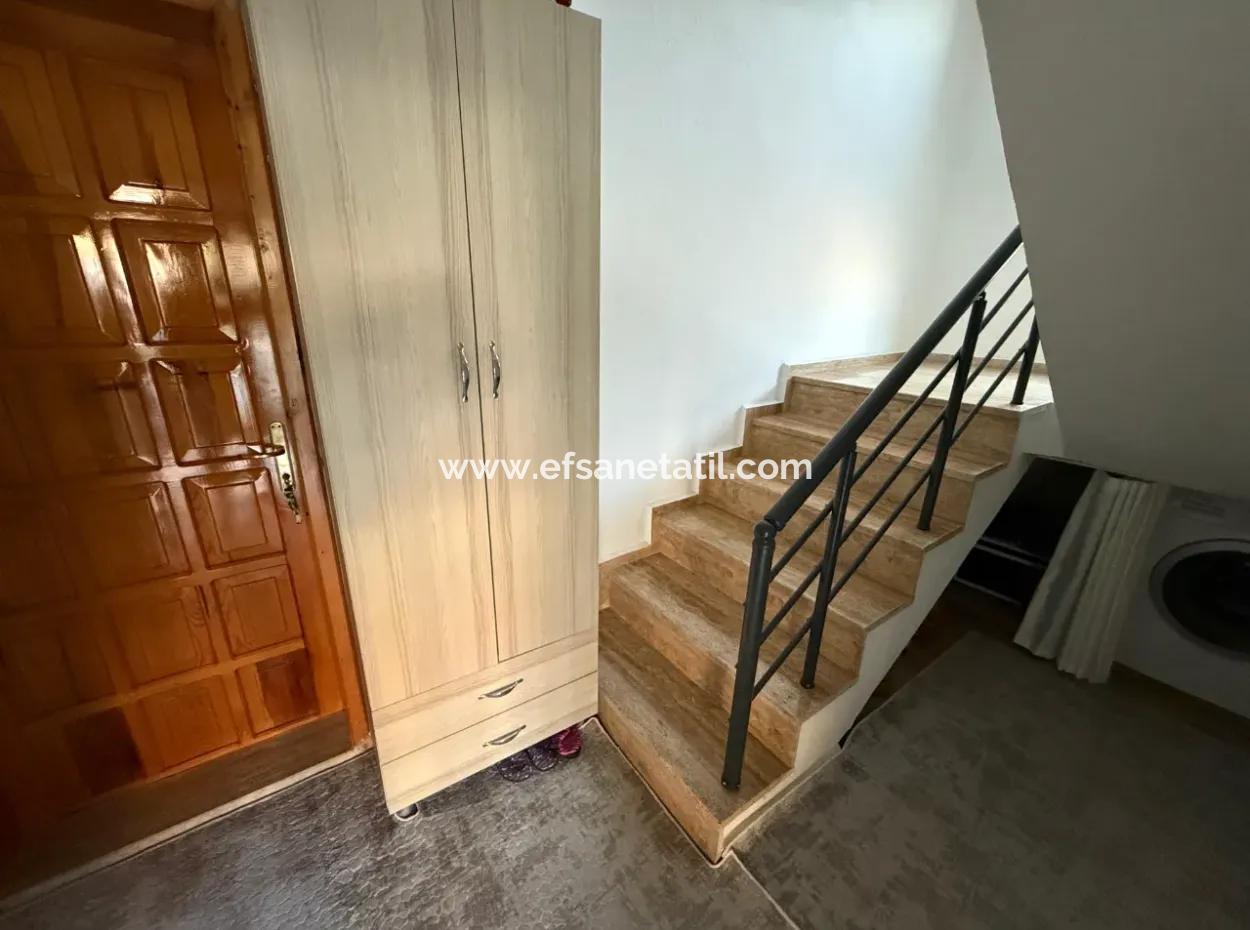 Ein Freistehendes 2,5-Stöckiges Gebäude An Der Dalyan-Straße In Ortacada Steht Zum Verkauf.