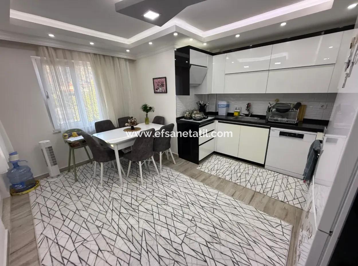 Ein Freistehendes 2,5-Stöckiges Gebäude An Der Dalyan-Straße In Ortacada Steht Zum Verkauf.