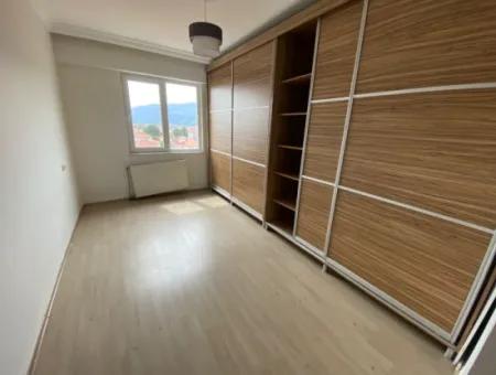 Geräumige 2:1-Wohnung Mit Zentralheizung In Zentraler Lage In Ortaca Steht Zum Verkauf.
