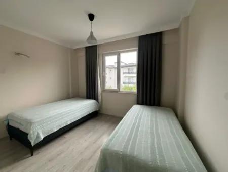 Ortacada 3 1 2. Stock Große Nützliche Wohnung Zu Verkaufen