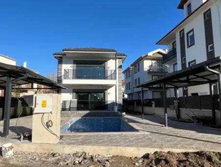 Ortaca Çaylı Stadtteil 4 1, Neue Doppelhaushalle Zum Verkauf