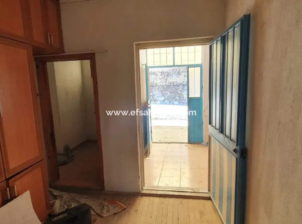 Land With 2 Houses In Denizli Çameli Ericek For Sale