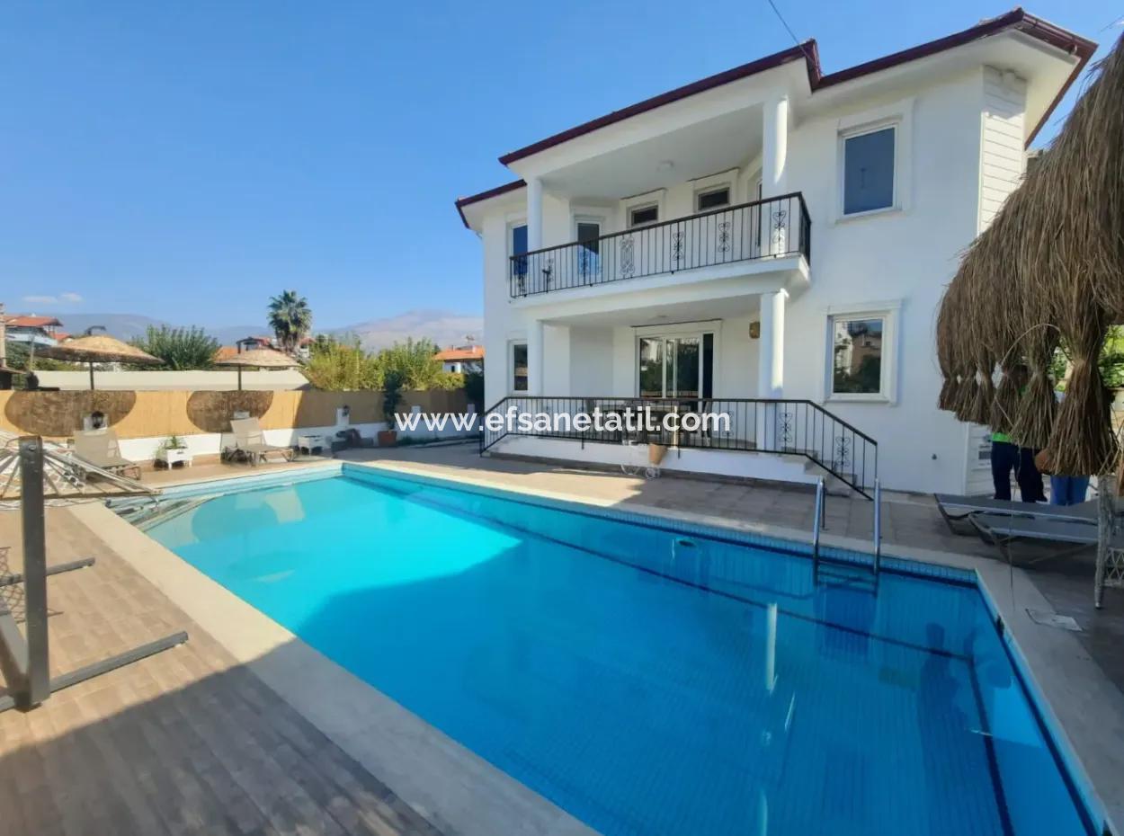 Köyceğizde Near The Lake With Swimming Pool 7 1 Detached Triplex For Sale