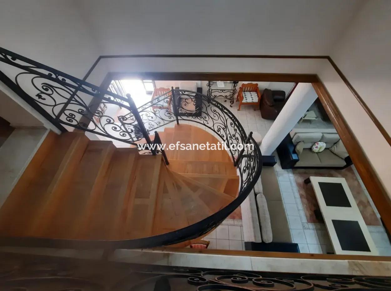 Muğla Ortaca Dalyan Da 280 M2 4 1 Jacuzzi Triplex For Sale