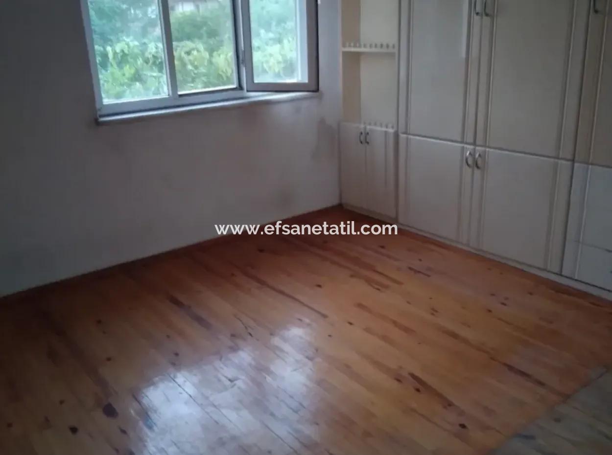 Ortaca Cumhuriyet Mah. 3-Storey House Complete For Sale In 357 M2 Plot