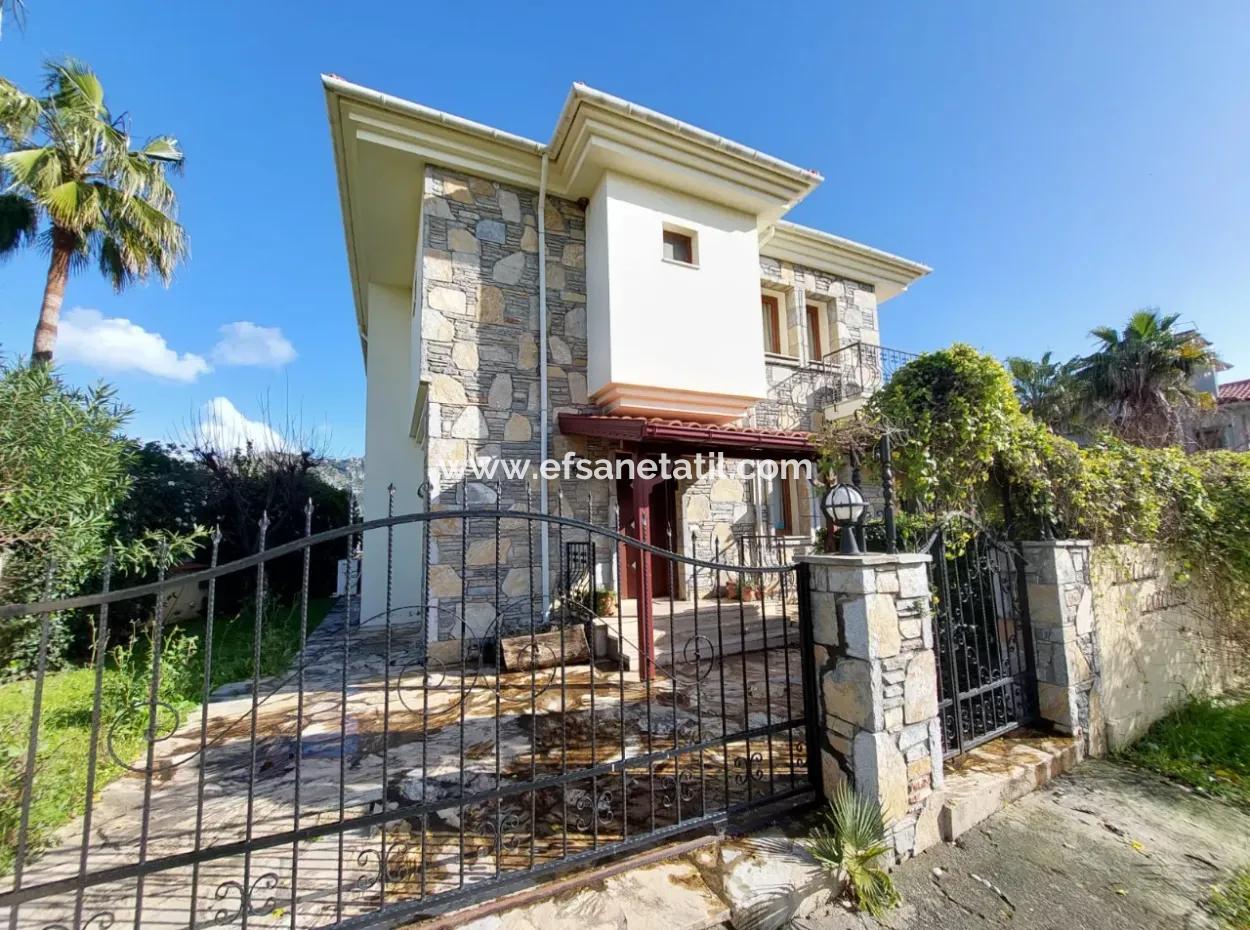 For Sale In 190 M2 And 4 In 1 Duplex On A 610 M2 Plot In Dalyan, Mugla