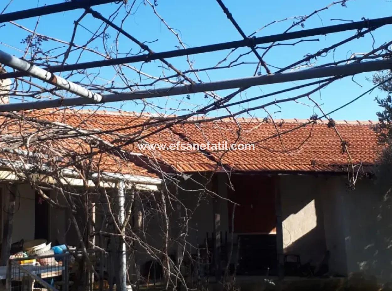 Village House For Sale On 545 M2 Zoned Land In Denizli Kızılağaç