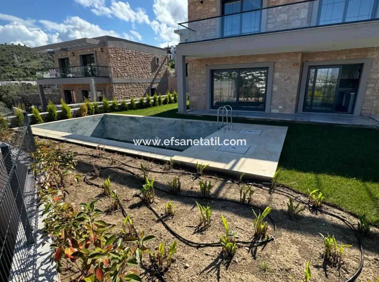 Mugla Bodrum Gundogan Sea View 4 1 Zero Duplex For Sale