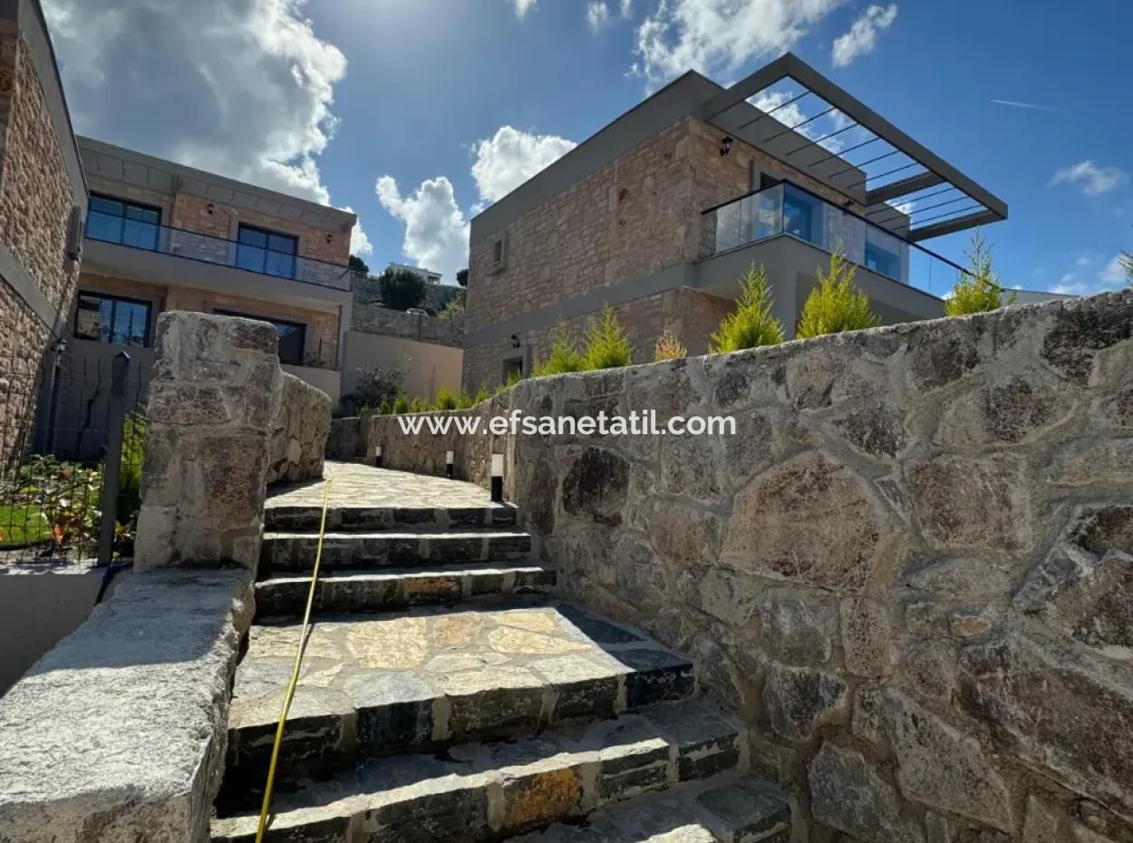 Mugla Bodrum Gundogan Sea View 4 1 Zero Duplex For Sale