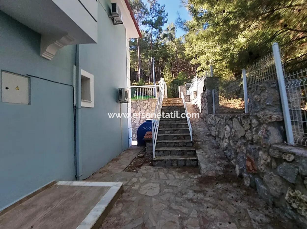 Detached Luxury Villa With Swimming Pool For Sale In Nature In Fethiye Üzümlü