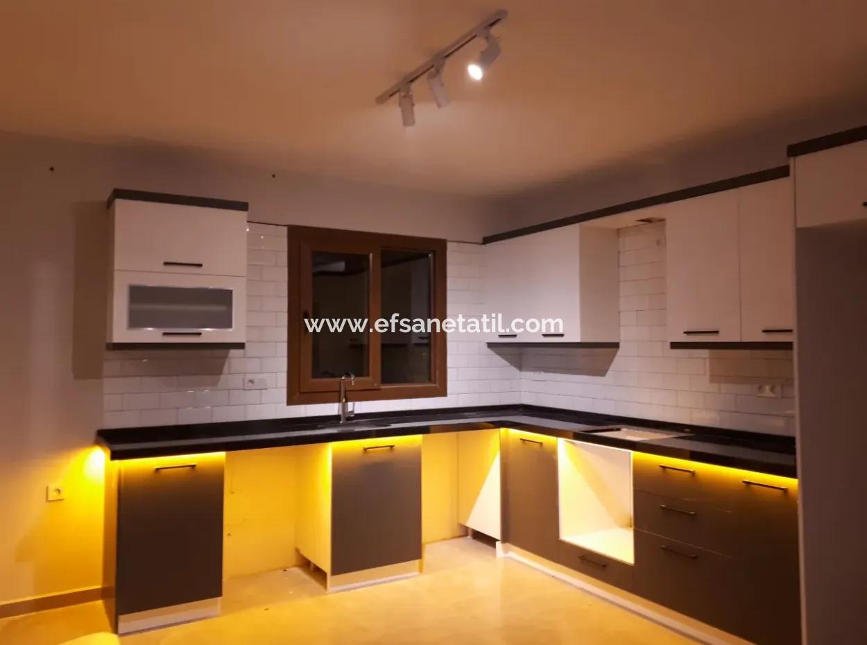 Detached Luxury Villa With Swimming Pool For Sale In Nature In Fethiye Üzümlü