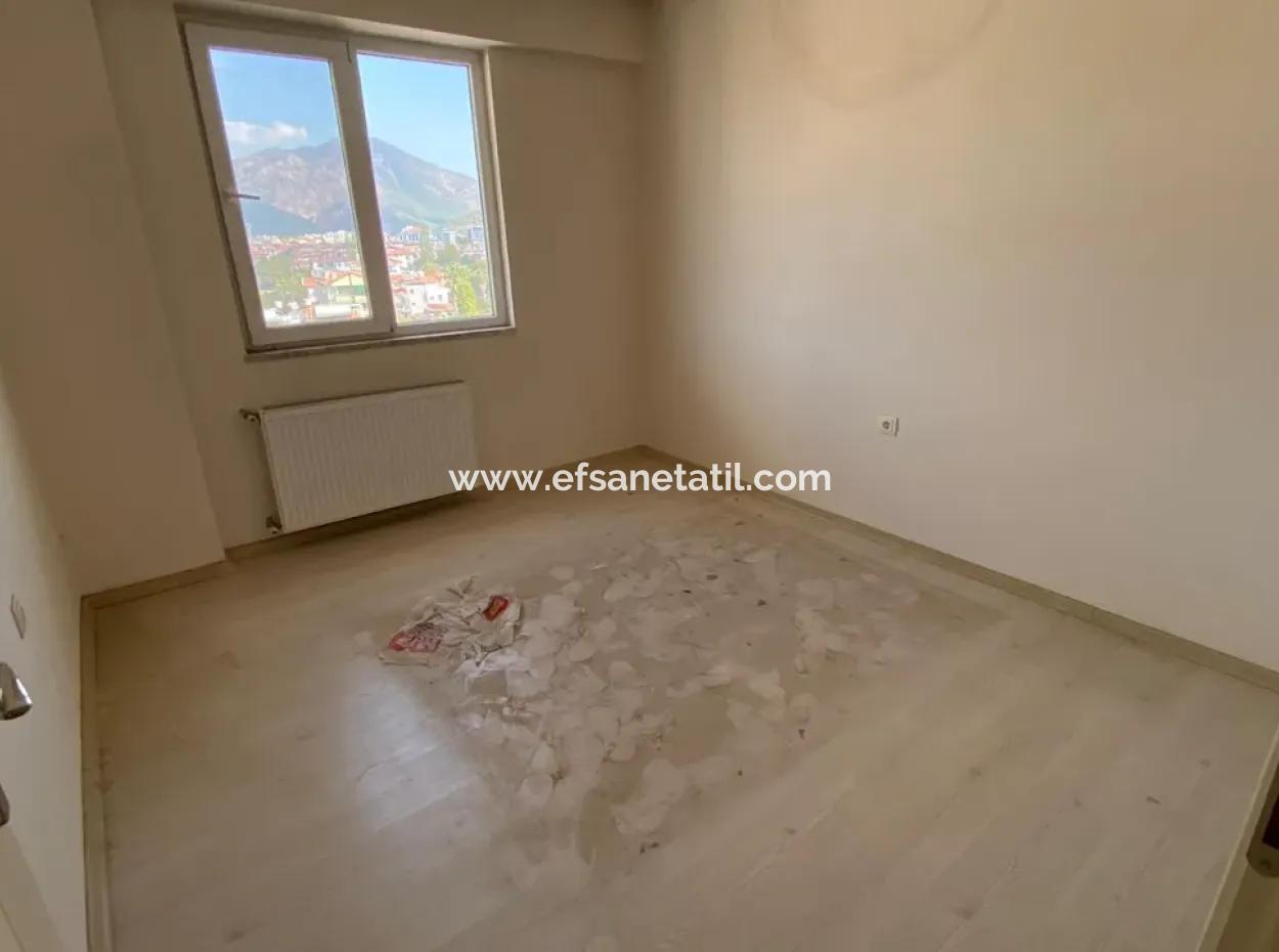 For Sale In The Center Of Ortaca 3 1 165M2 Apartment With Heating.