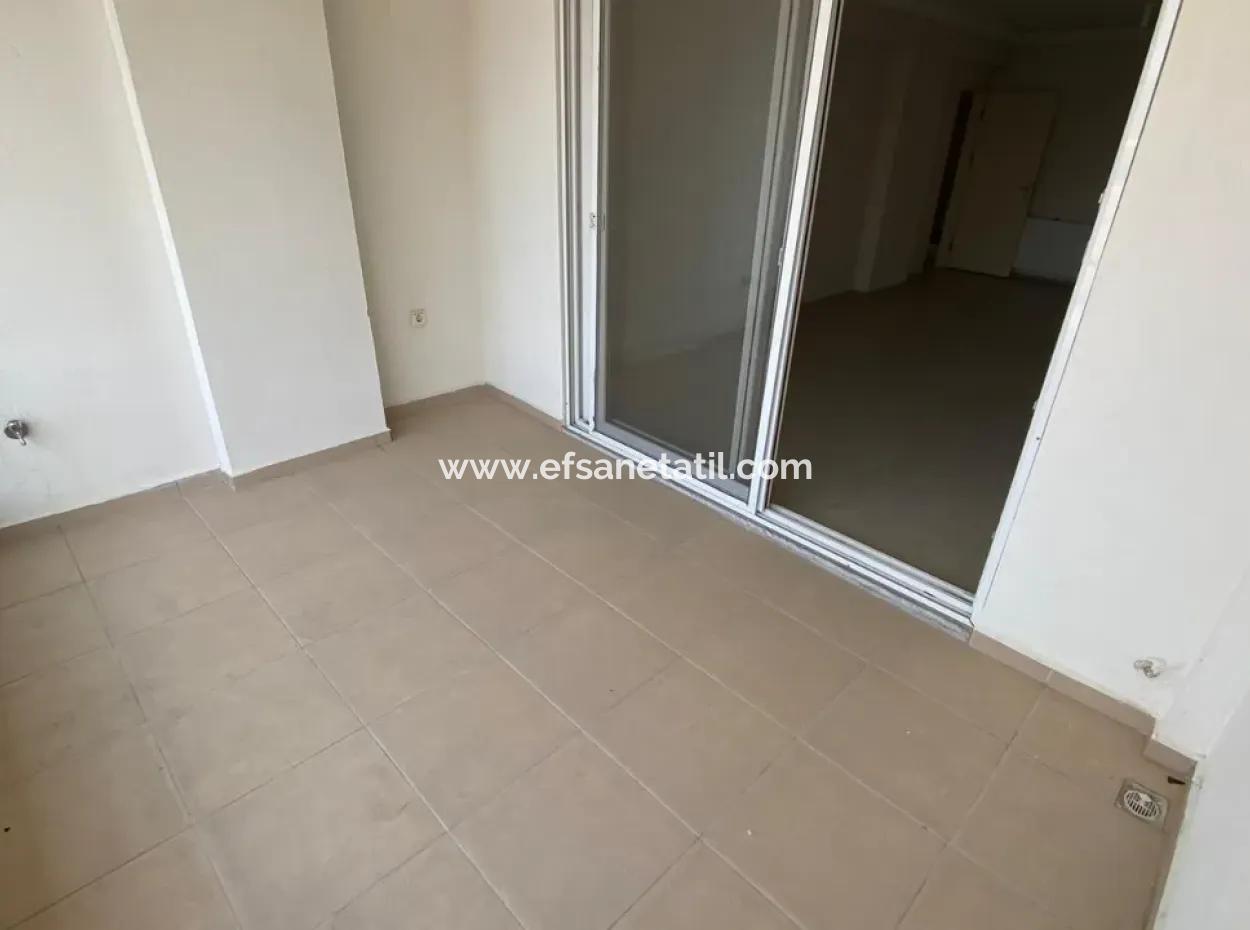 For Sale In The Center Of Ortaca 3 1 165M2 Apartment With Heating.