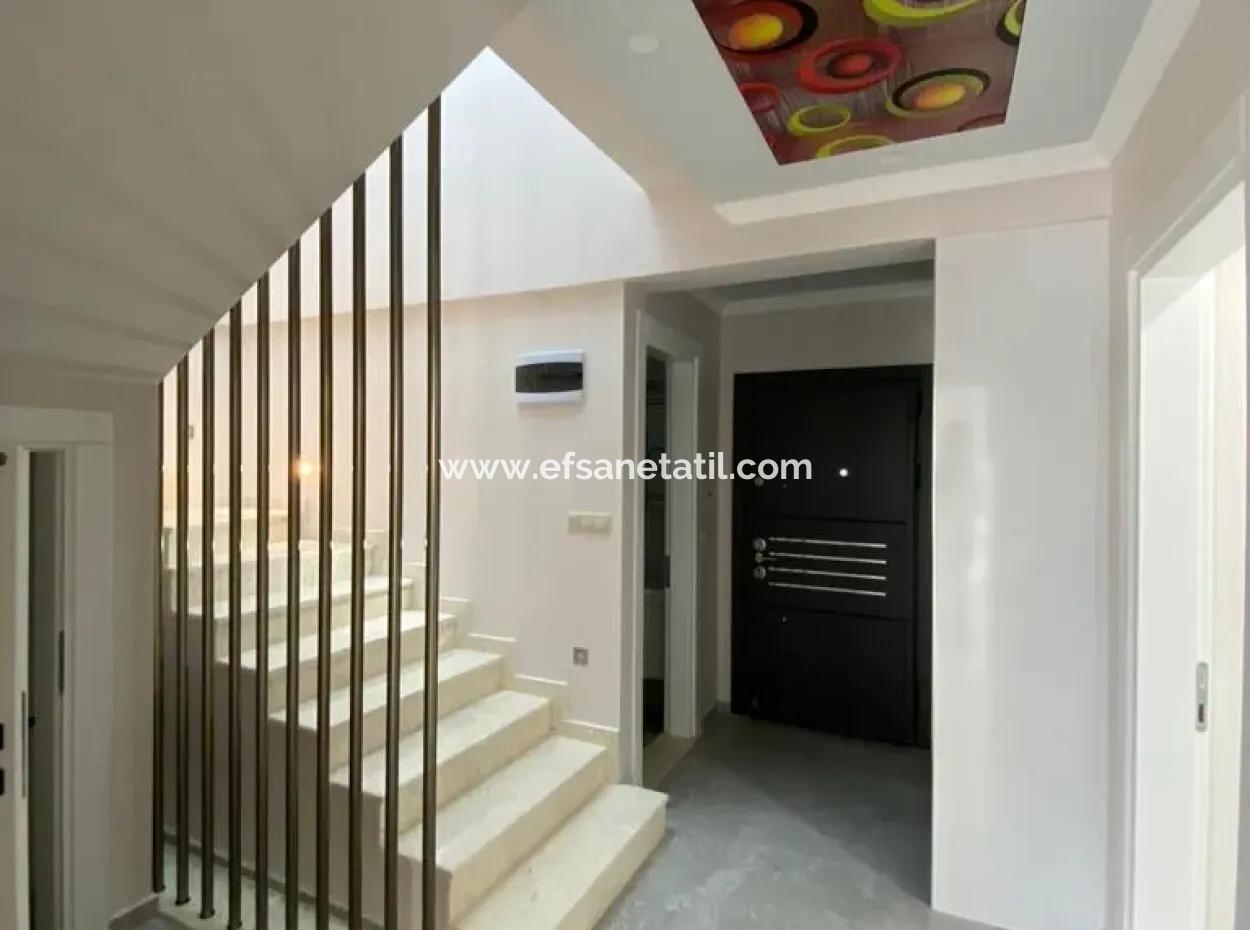 Brand New Duplex Villa With Communal Pool On A 600 M2 Detached Plot In Dalaman