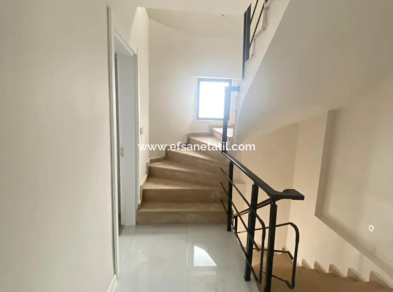 Furnished 4 1 Villa Rent In 415 M2 Plot In Ortaca Sarigerme