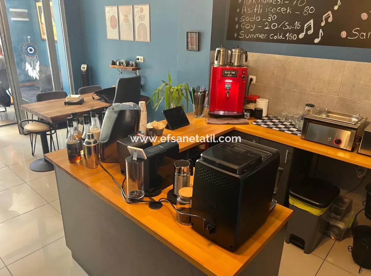 Workplace Cafe Close To The Lake In The Center Of Muğla Köyceğiz Is For Sale