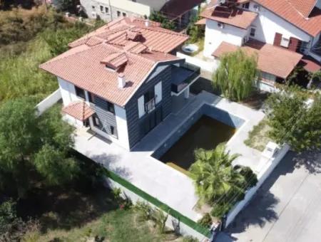 Mugla Dalyan 520 M2 Land 230 M2 5+ 1 Ultra Luxury Villa For Sale