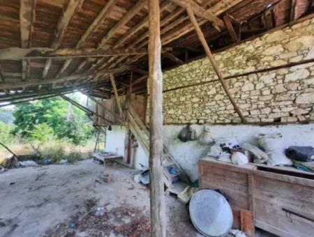 Beyağaç Sazak Ta 3 250 M2 Land Village House And Barn For Sale