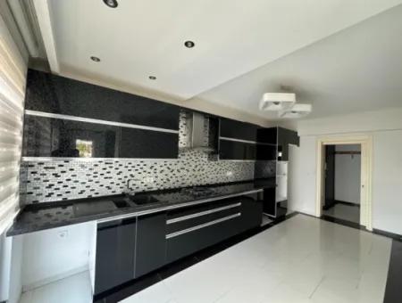 3 1 Luxury Boulevard Front Flat In Residence For Sale