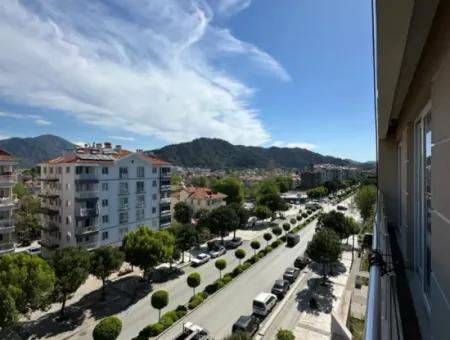 3 1 Luxury Boulevard Front Flat In Residence For Sale