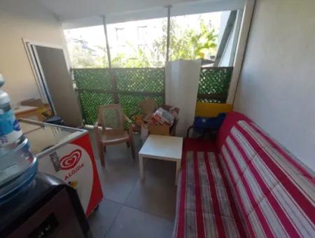 200 M2 Cookie And Herbalist Shop In Muğla Dalyan Center For Sublease