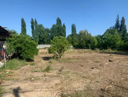 Villa 358 M2 Land For Sale In Oriya Also