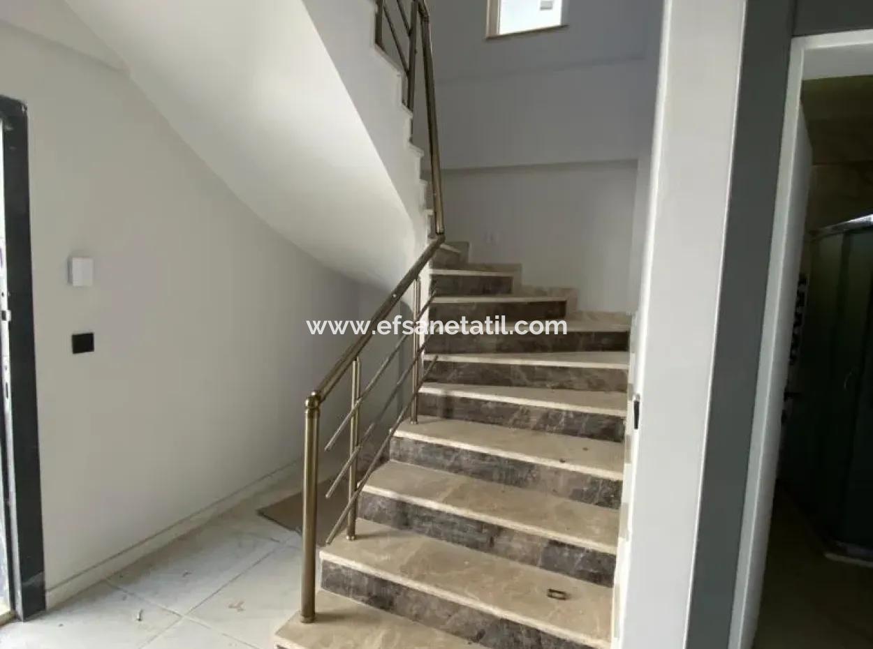 Muğla, Ortaca Cumhuriyet Mah. 400 M2 Arsada 4+1 Villa Satılık