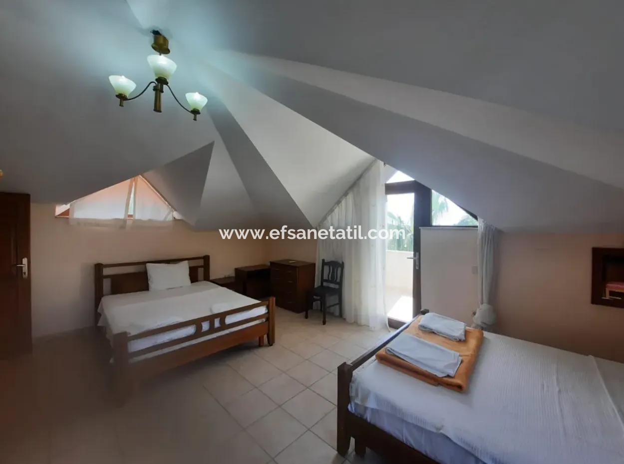 Muğla Ortaca Dalyan Da 280 M2 4+1 Jakuzili Tripleks Satılık