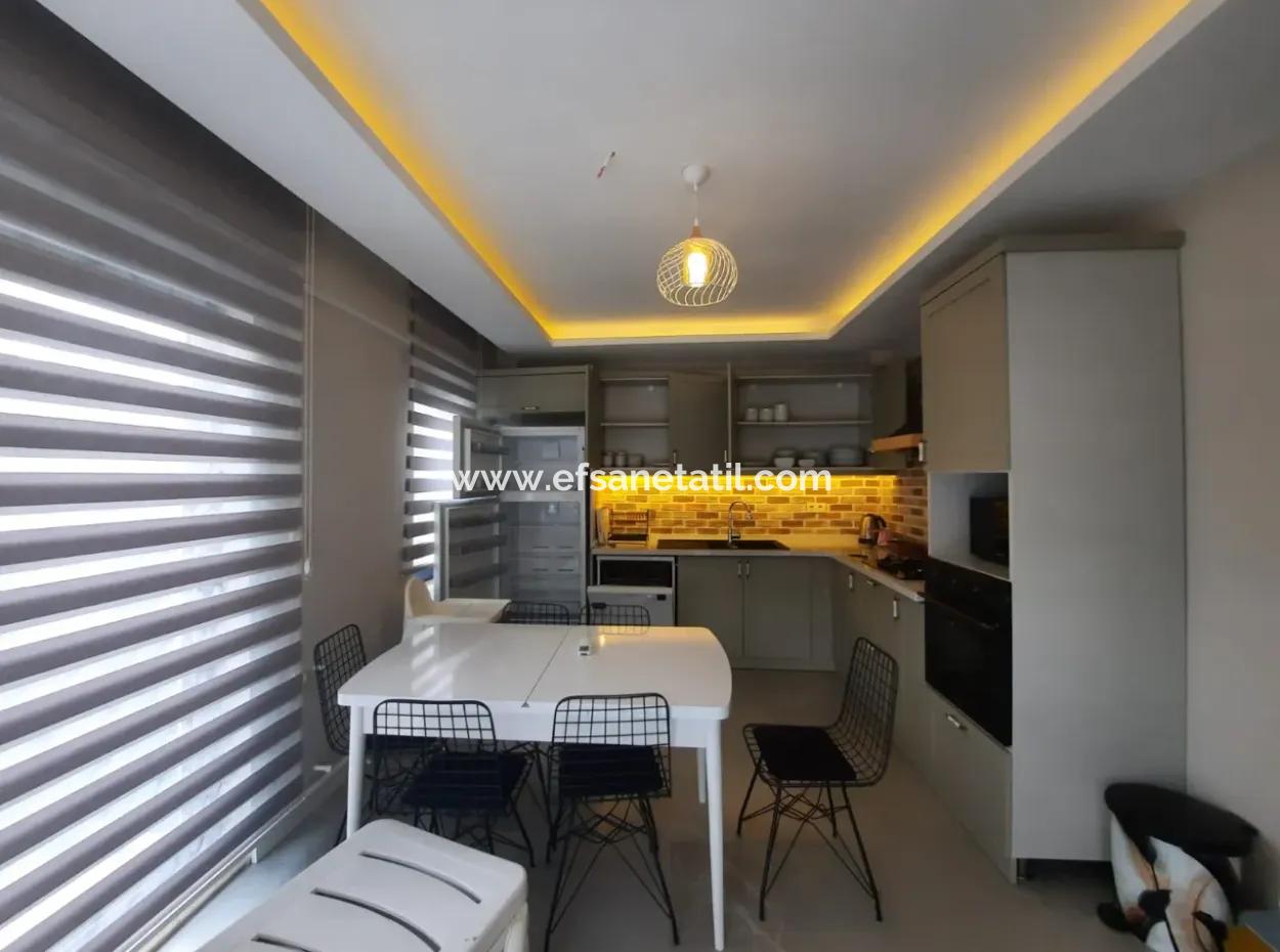 Muğla Dalyan Da Satılık Yüzme Havuzlu Sıfır, Eşyalı 5+1 Lüks Villa