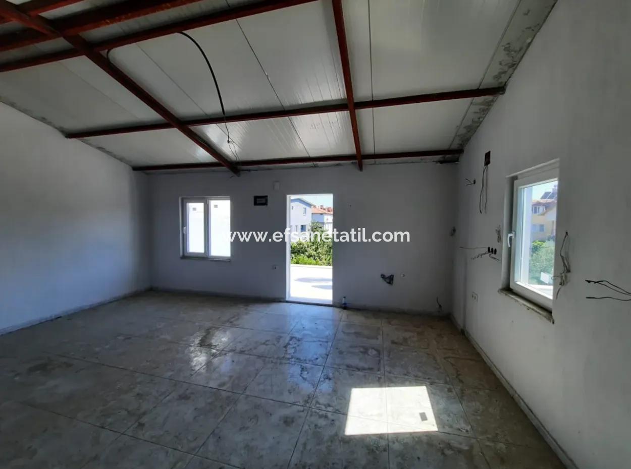 Köyceğiz De Göl Manzaralı Kelepir Tek Katlı Ev Satılık.