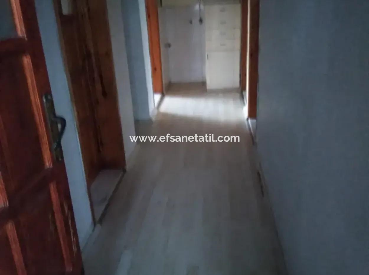 Ortaca Cumhuriyet Mah. 357 M2 Arsa İçinde 3 Katlı Ev Komple Satılık