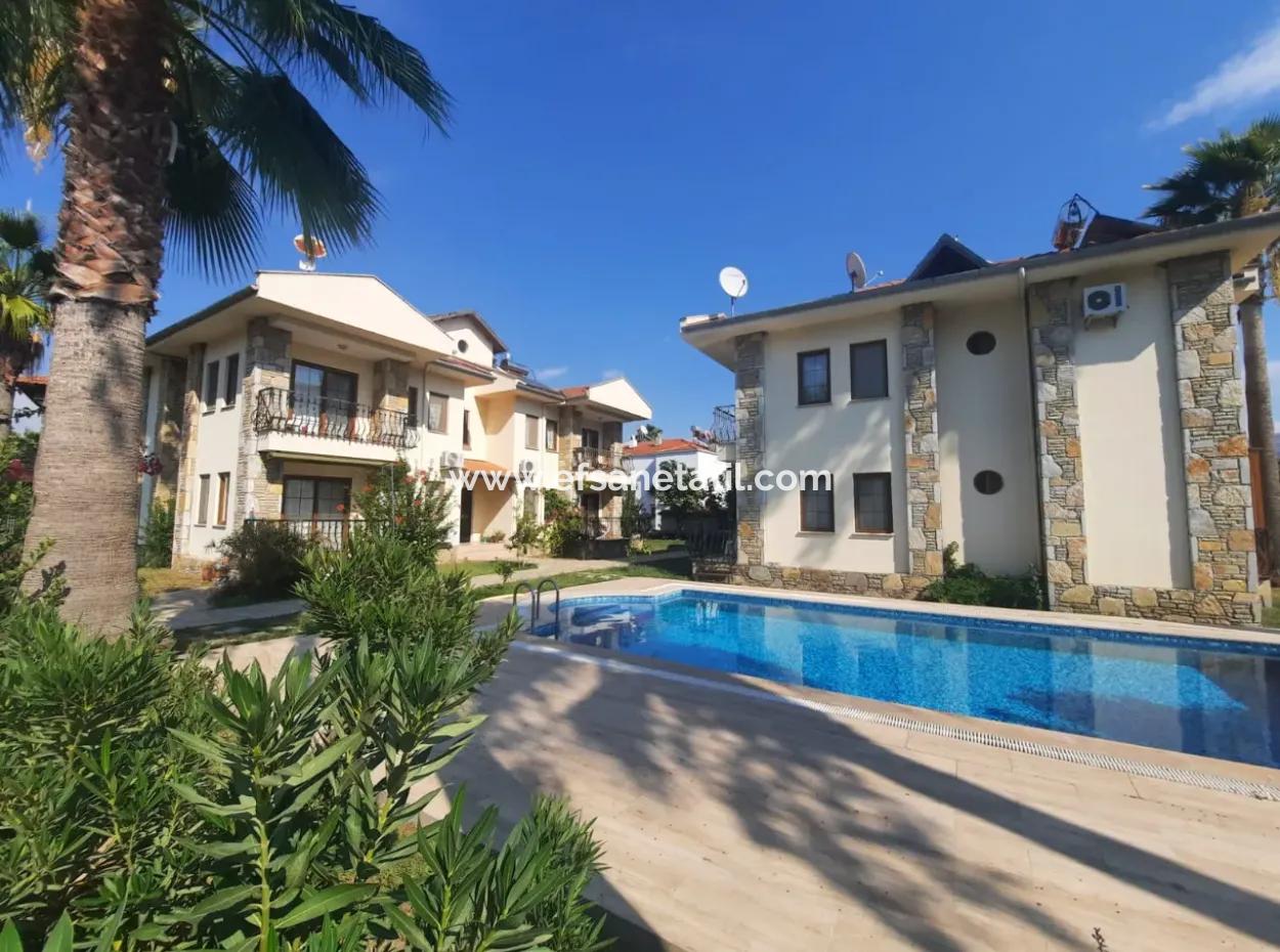 Muğla Dalyanda 2+1 Yüzme Havuzlu Eşyalı Daire 1 Yıllık Kiralık
