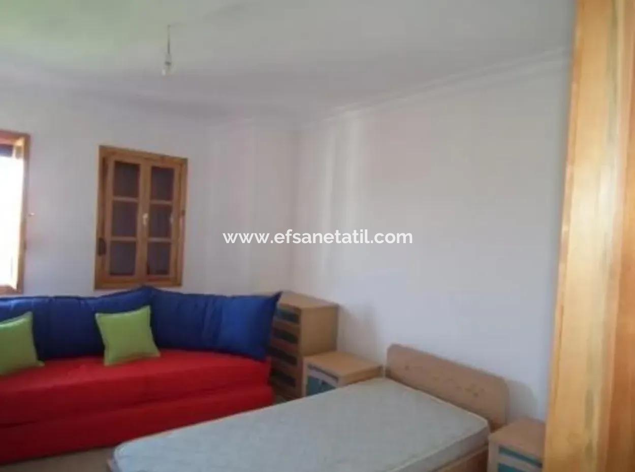 Okçular Da Satılık Yüzme Havuzlu Müstakil Villa