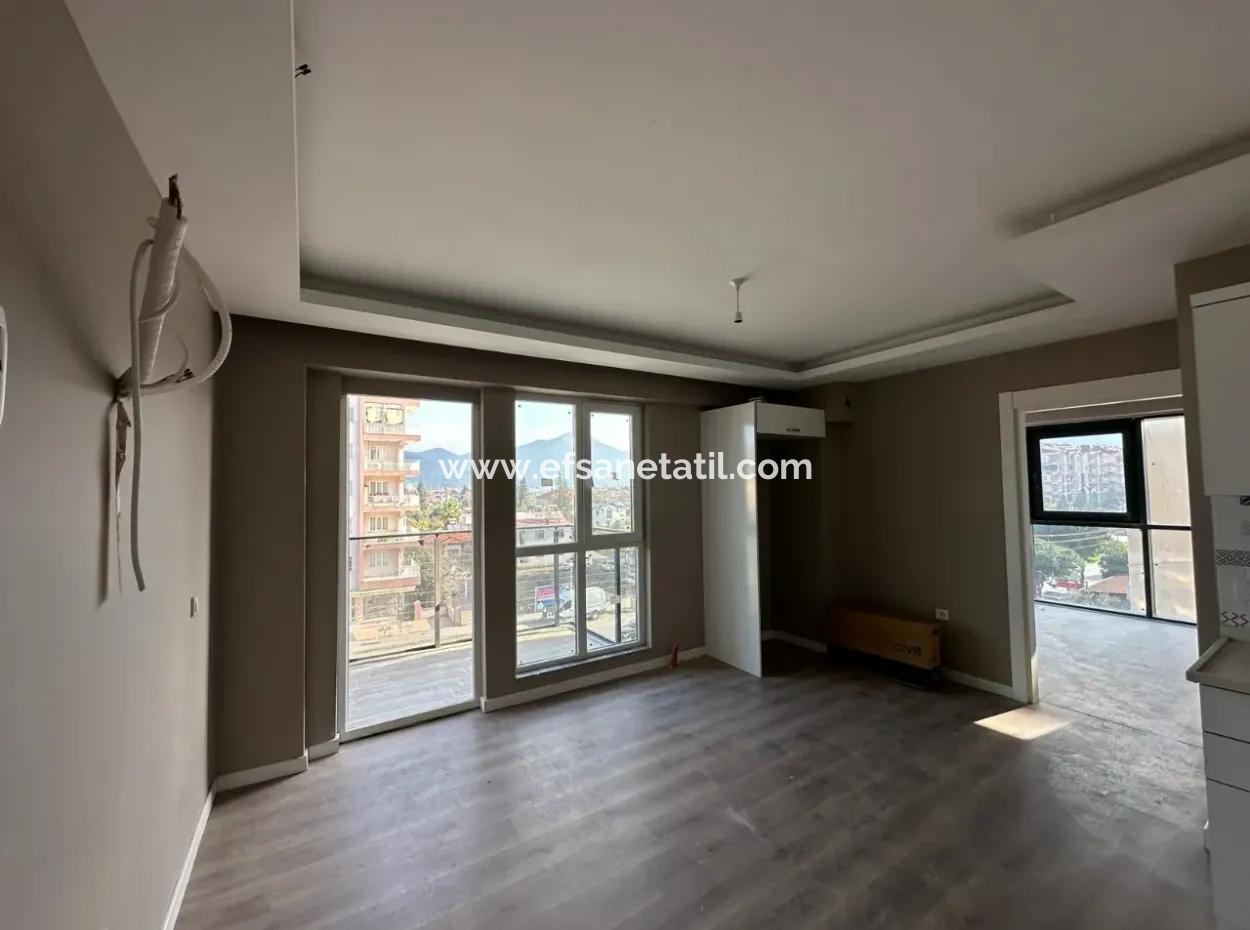 Ortaca Dalyan Yoluna Cephe 1+1 Sıfır Daire Satılık