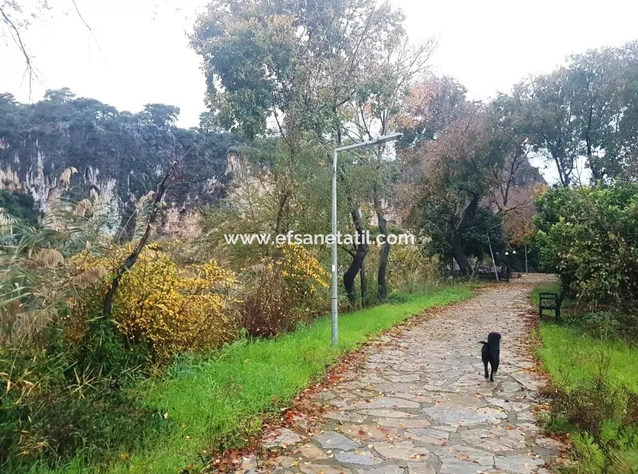 Dalyan Da Satılık Kanala Sıfır Turizm İmarlı Arsa