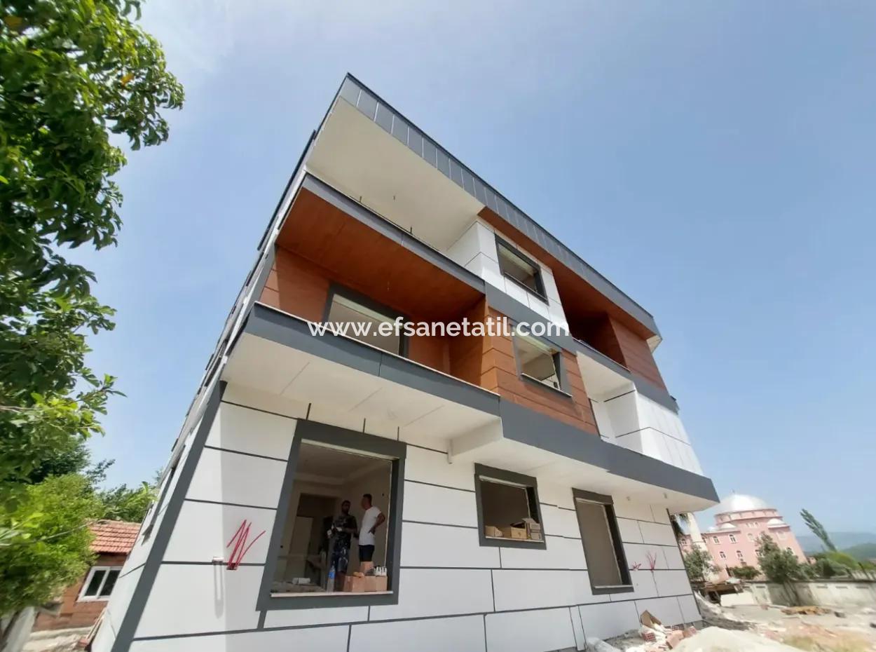 Dalamanda  1+1 , 55 M2  Daire Satılık