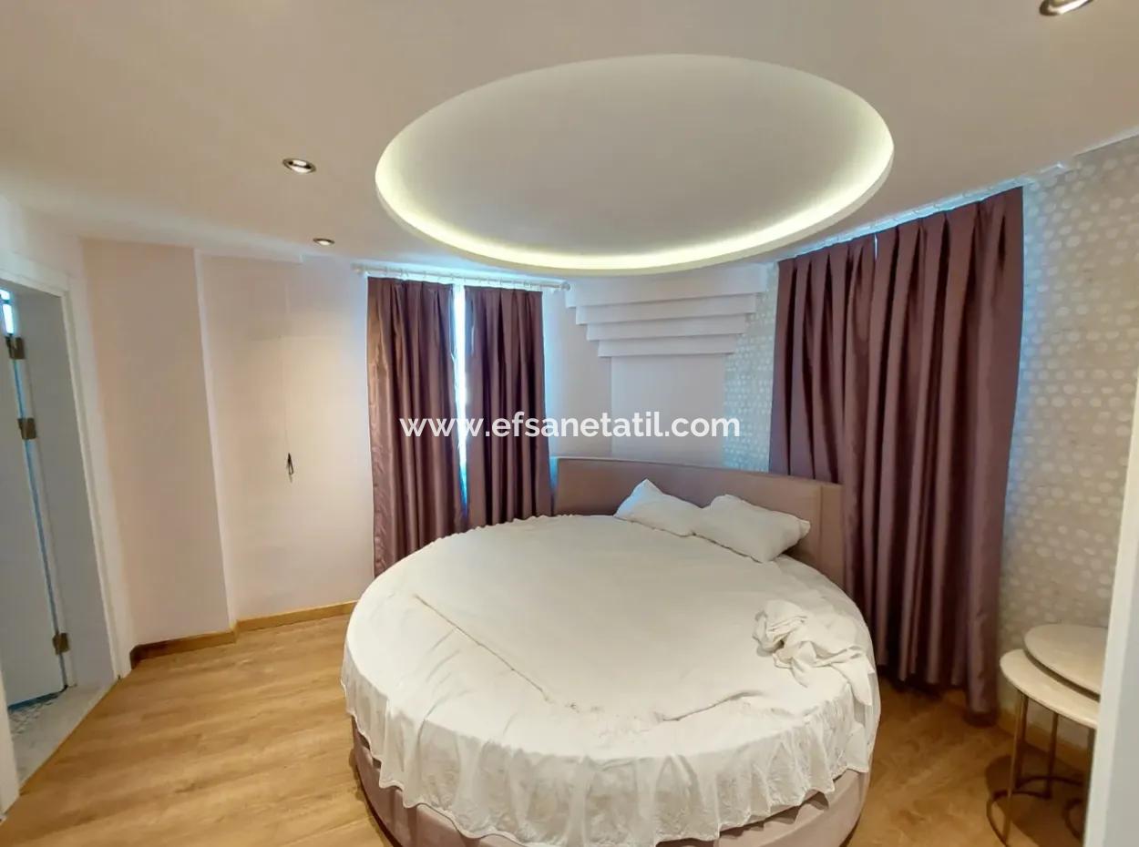 Muğla Ortaca Dalyan’da 770 M² Arsada 5+1 Havuzlu Müstakil Lüks Villa Satılık