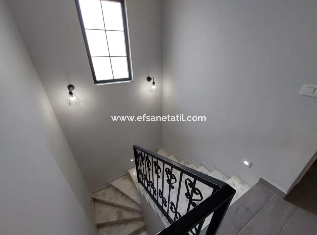 Muğla Ortaca Dalyan Merkezde 3+1 Yüzme Havuzlu Dubleks Satılık