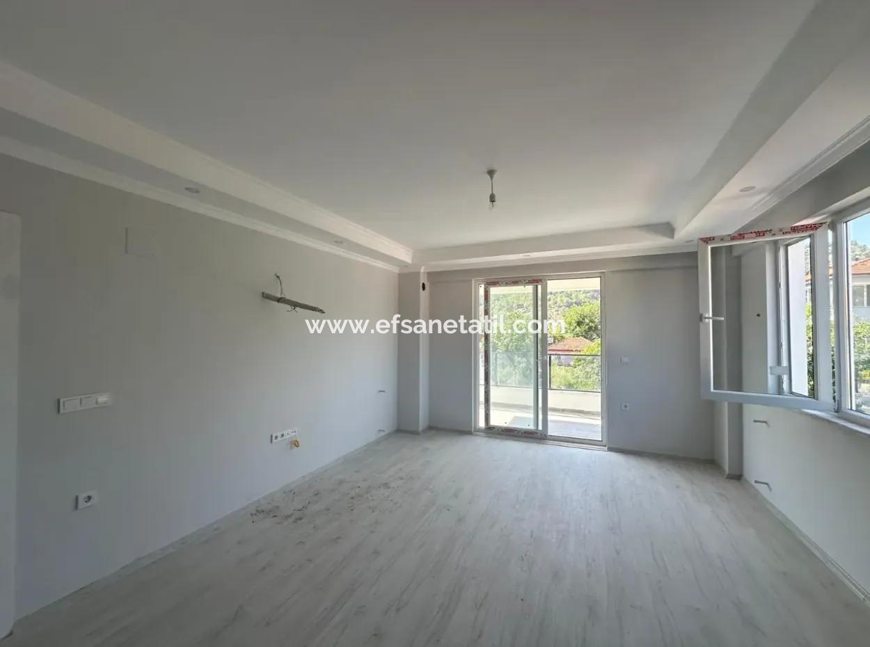 Ortaca Çaylı Mahallesinde Satılık 2+1 90M2 Ara Kat Daire