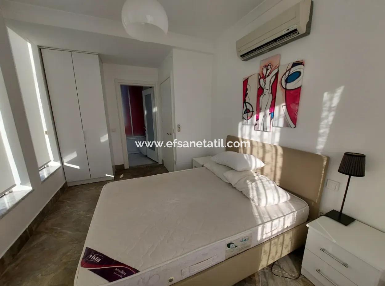 Muğla Dalyan Merkezde Yüzme Havuzlu 3+1 Fırsat Tripleks Satılık