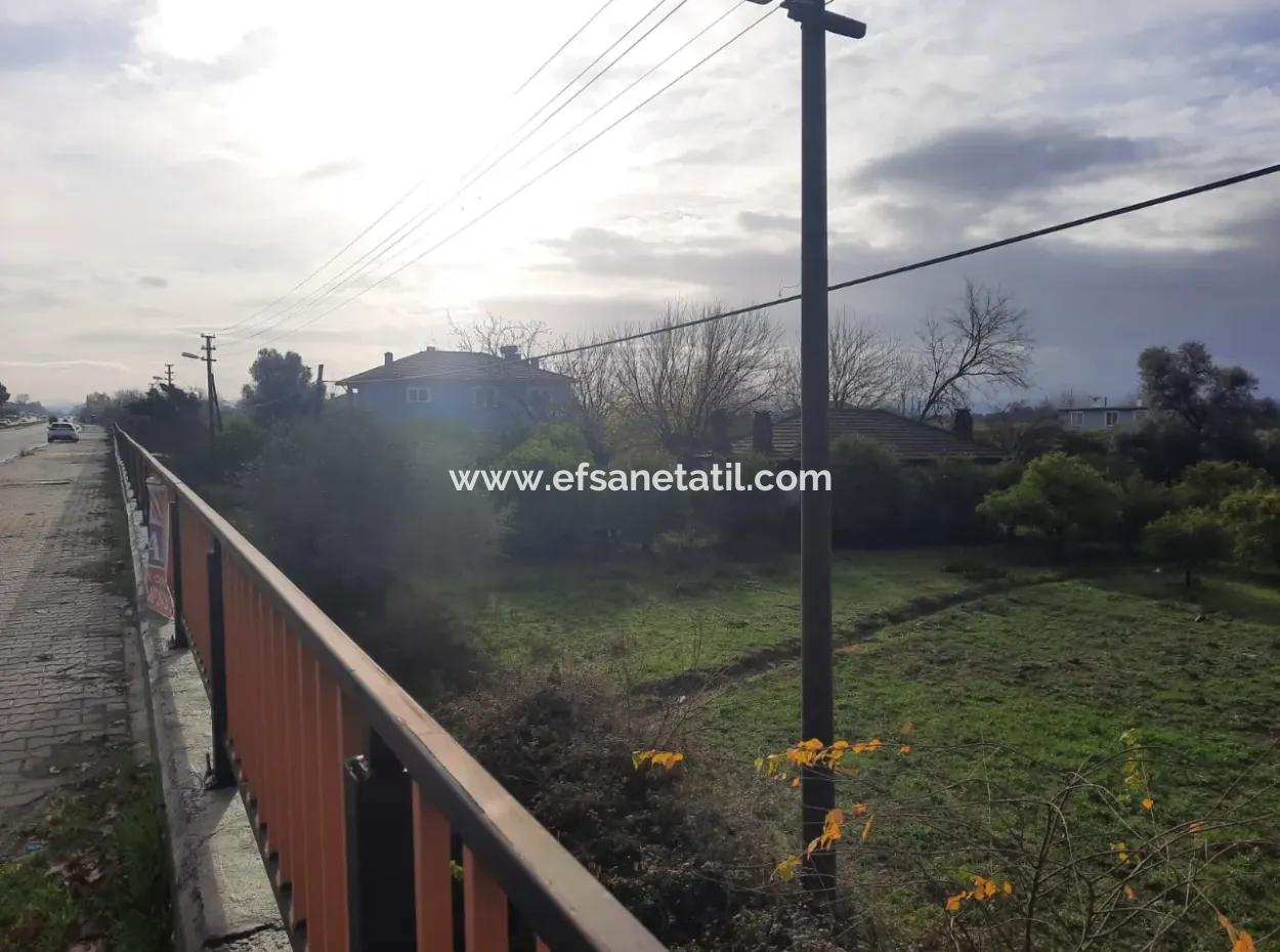 Köyceğiz Toparlar’da Ana Yola Cepheli 2.800 M² Ticari/Konut İmarlı Arsa Satılık