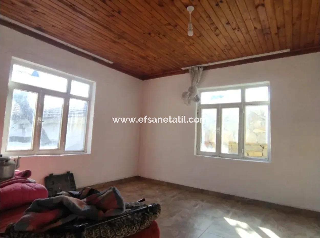 Muğla Köyceğiz Çandırda 283 M2 Arazide 81 M2 Köy Evi Kiralık